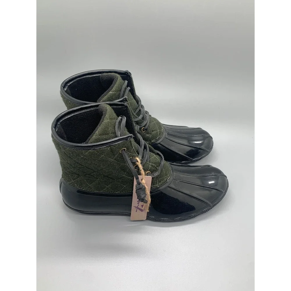 Seven7 Green Quilted Duck Boots 3760 Women's‎ Sz 8